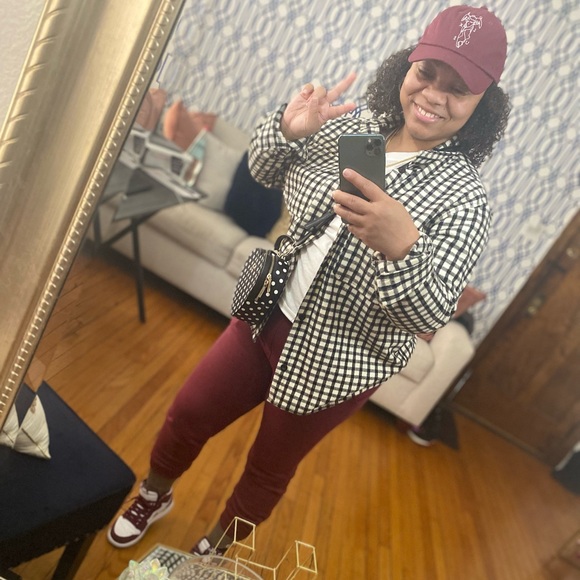 Zara - Picture 3 of 3